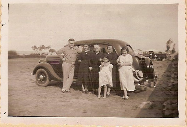 Isabella Ciapponi Gualzetti con figli e nipoti, La Plata 1944