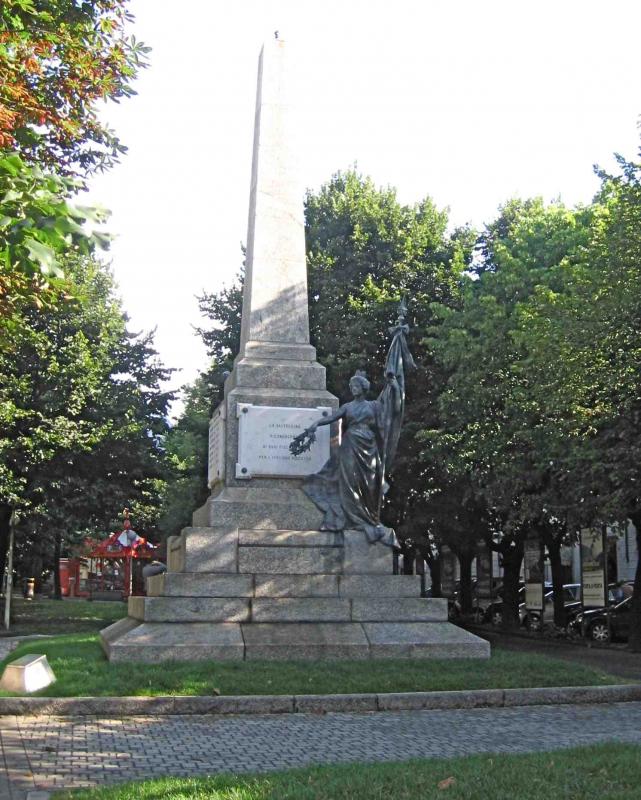Il monumento nel marzo 2011